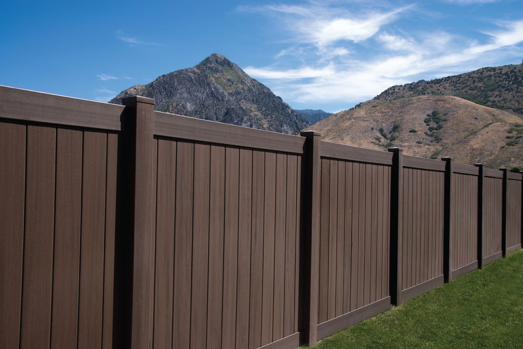 vinyl fencing materials on your los angeles