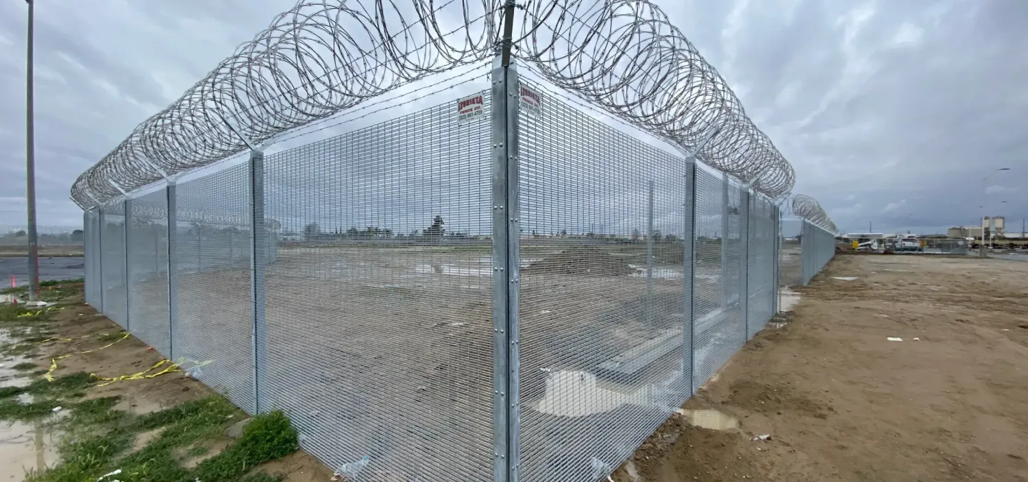 izurieta fence