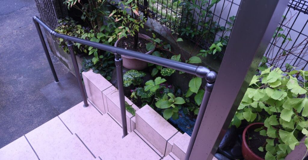 handrail fence